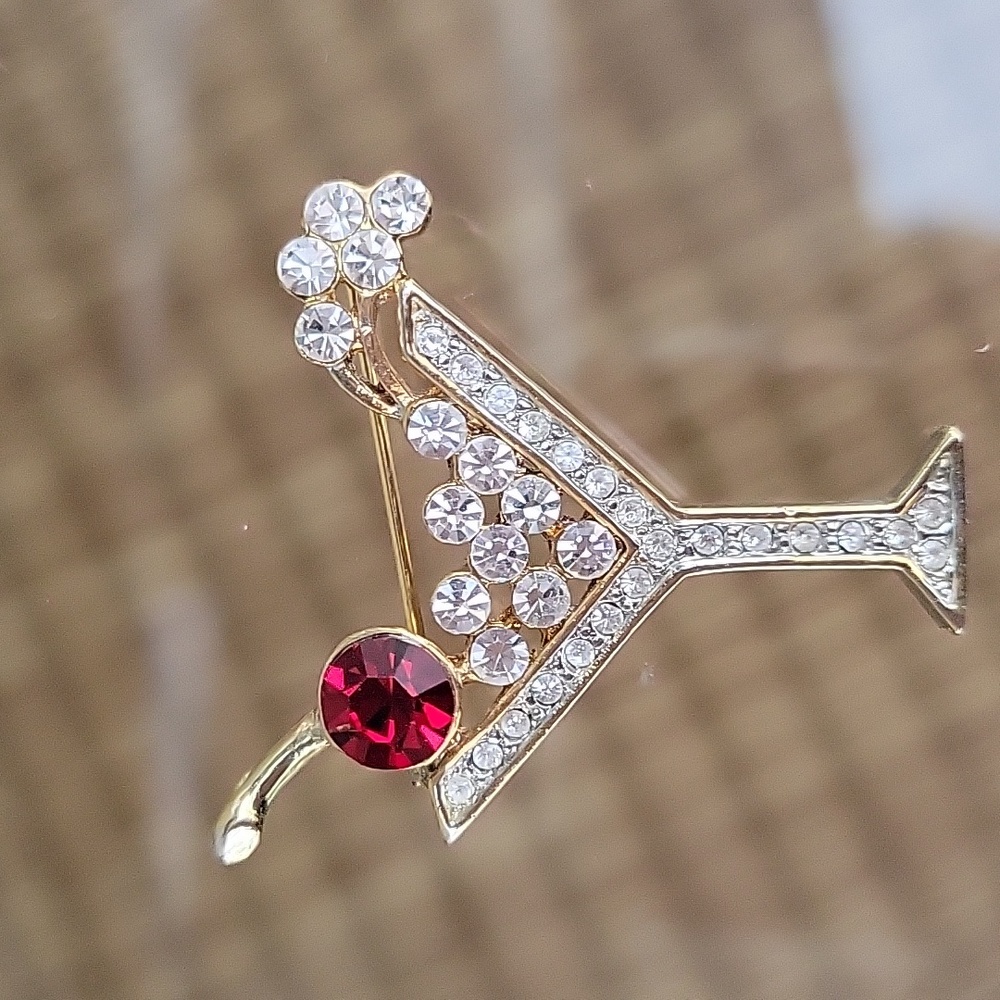 Vintage martini cocktail rhinestone pin - Picture 2 of 4